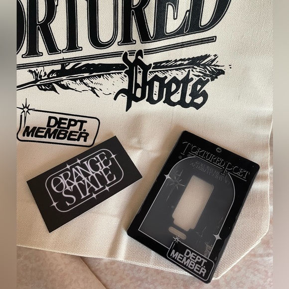 Taylor Swift - Tortured Poets Department Member Tote & Photo Card Holder - Picture 3 of 4